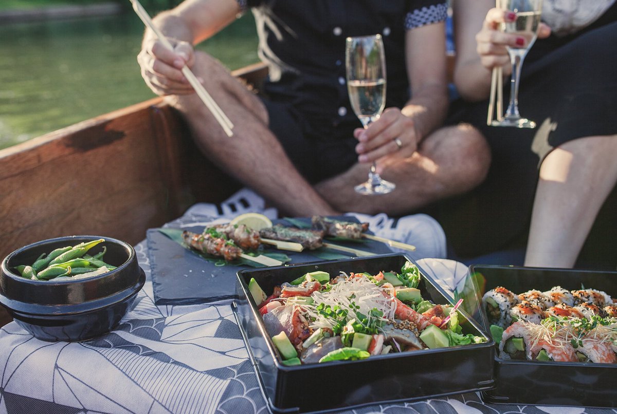 sticksnsushi_UK's tweet photo. Days like this call for a picnic, sushi style - or even better if you’re I. Cambridge or Oxford, pop in to order and have a Punting Picnic! https://t.co/ubIZNV0NUI