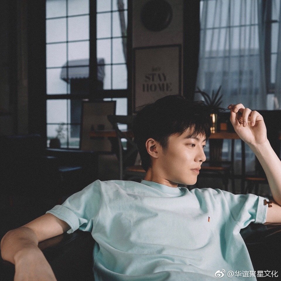 mingwangcouple's tweet photo. 큽,,,같은 장소인 것,,,? https://t.co/aPo1WqGBQW