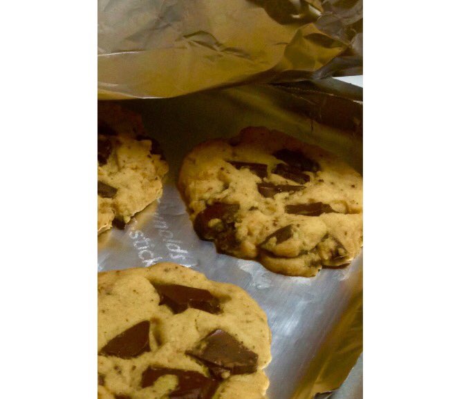 FONDANTIER's tweet photo. #NationalChocolateChipDay - isn't it #everyday ? https://t.co/gXsrh1Sq4M