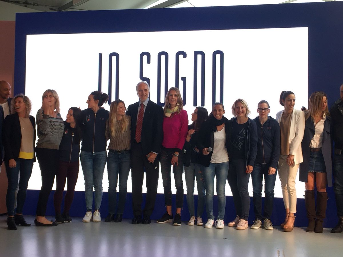 "Io sogno italiano". 

Anche oggi insieme all' <a href="/ItaliaTeam_it/">ItaliaTeam</a> per condividere passione, sogni e prospettive della nostra squadra olimpica. 

Energia ed emozioni...