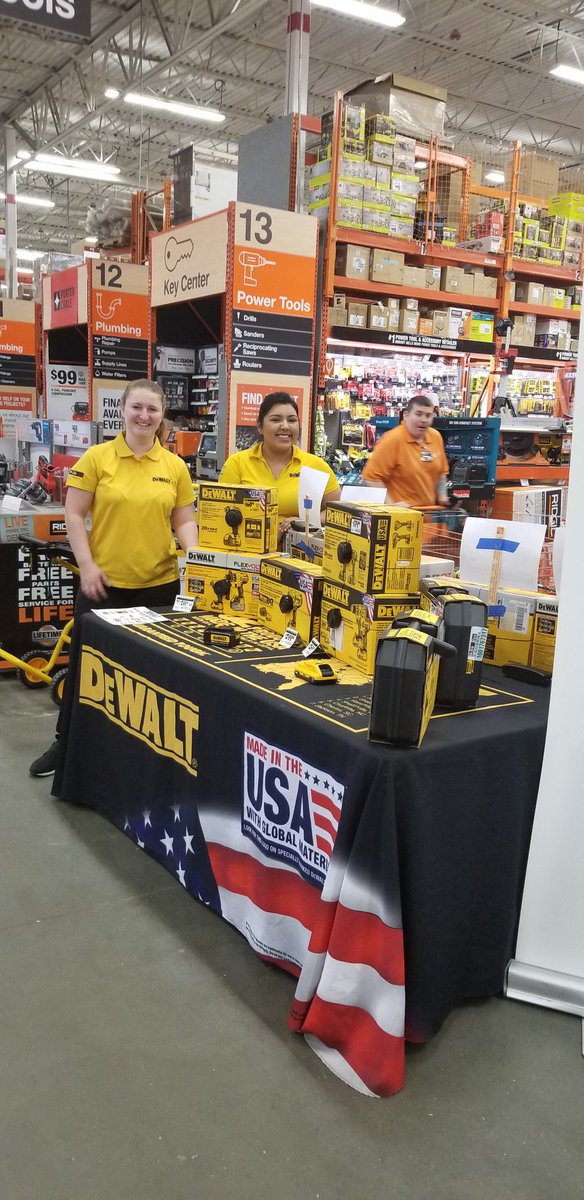 Dewalt Day at HD2563 @laguirre2 @818_CE <a href="/JoeZuniga1/">Joe Zuniga</a> <a href="/2563WaldorfHD/">Waldorf 2563 HD</a>