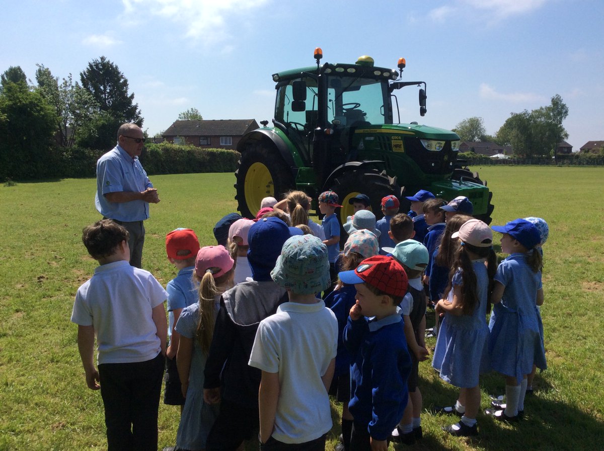 PrimaryAshleigh's tweet photo. Look! There's a tractor on the school field!
Such an exciting day learning about farm vehicles and what jobs they can do!! #ashleighstars #farmingweek https://t.co/h0jgE8Ibbt