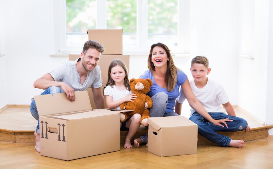 Happy #Tuesday, #Londoners! Today is observed #InternationalDayofFamilies! 👪As a #family-oriented #removalscompany🌎🏠🚛, we take pride in providing #excellent #removalservices to all #families #relocating to or from #London by ensuring their #smooth #removals #experience! 🔝💫