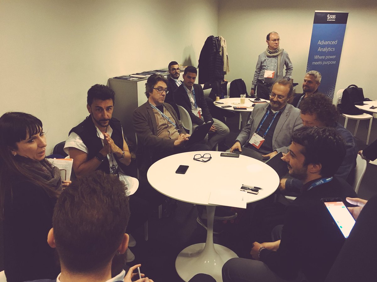 aldopecora's tweet image. Quel momento in cui tutta la sala stampa si ferma per ascoltare @BibopGGresta che racconta #HyperloopTT