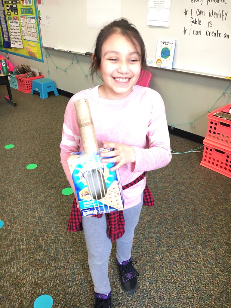 HWE_ThirdGrade's tweet photo. Budgeting, designing, and creating instruments that create vibrations, pitch, and volume today in science! https://t.co/AoajoHbciJ