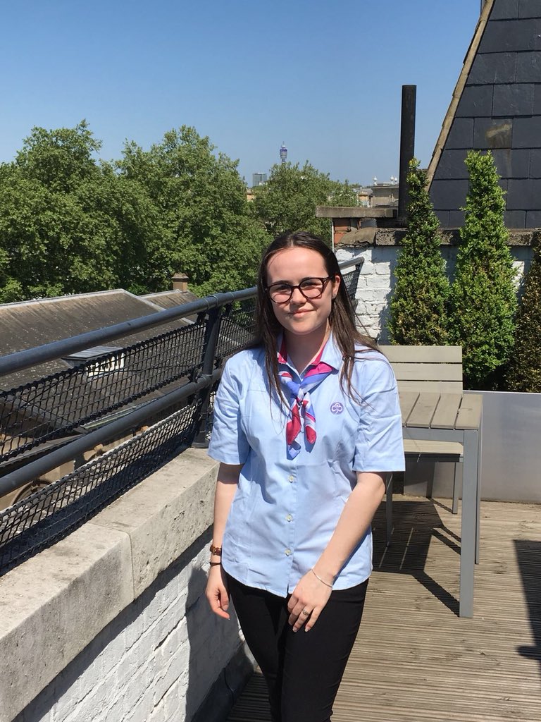 TrinityHesketh's tweet photo. An amazing opportunity for @Asiapalmer13 today! She’s ready and waiting at @girlguiding to represent @Girlguiding_NWE as part of the service crew at the Queens Garden Party at Buckingham Palace. Perfect weather ☀️ #gardenparty #buckinghampalace https://t.co/SjKK3GHk4r
