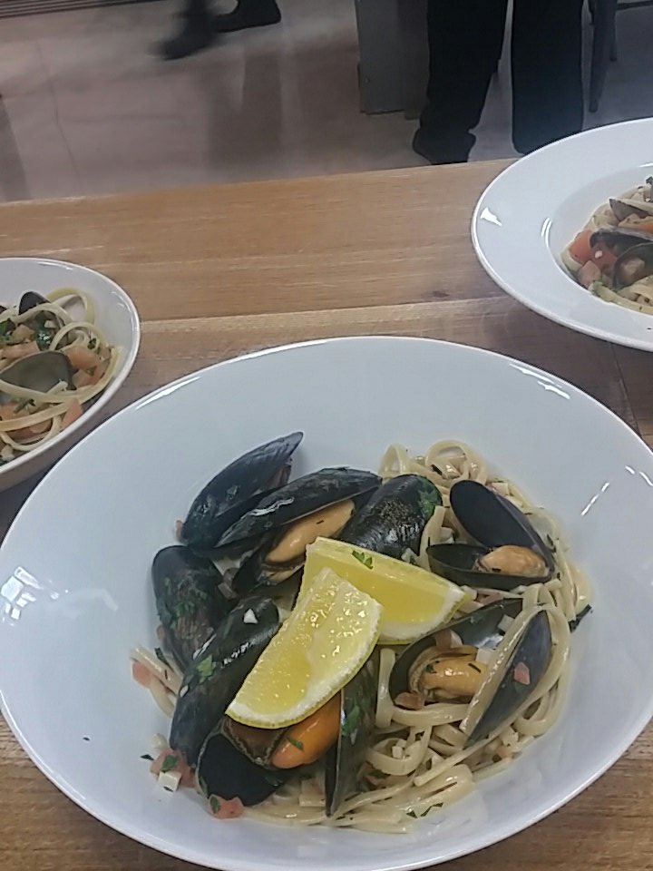 Chef_Principals's tweet image. Lunchtime after a mornings learning @HIT_ChefAcademy @HITTraining  at our Shellfish Workshop. Chilli Prawns, Mussels  Vongole and Creole Fish Stew. MB.