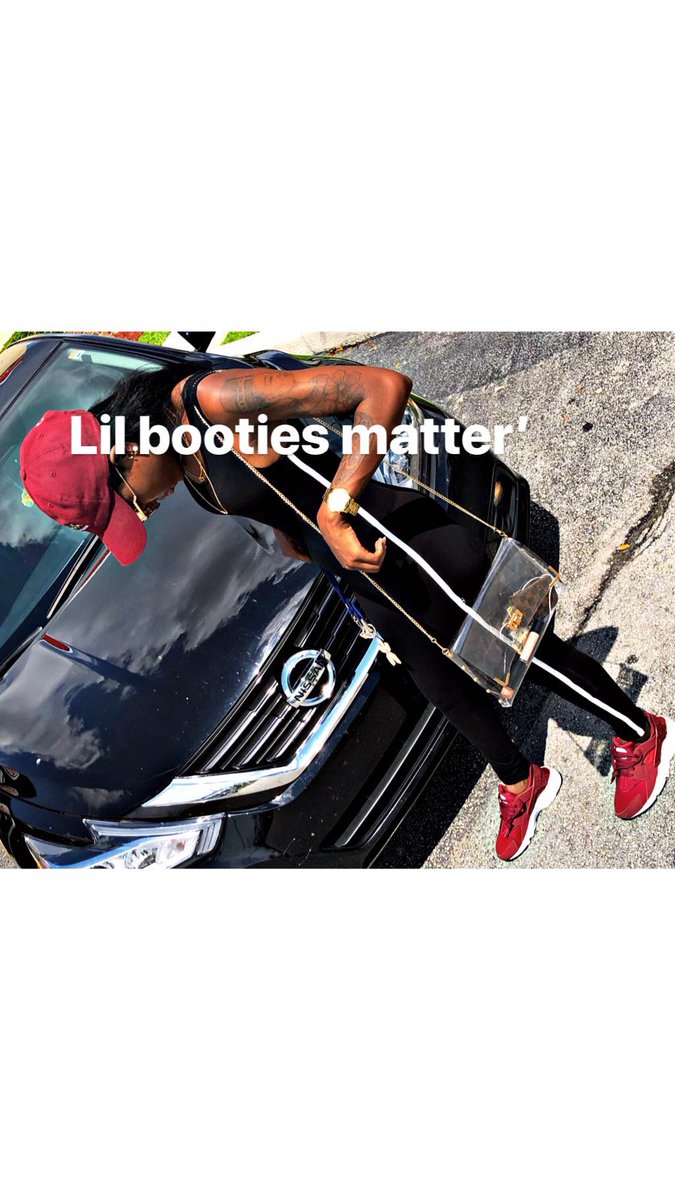 AdtriannaH's tweet photo. They do 😏💪🏾 #LittleBootiesMatter https://t.co/LRZ3gozSGu