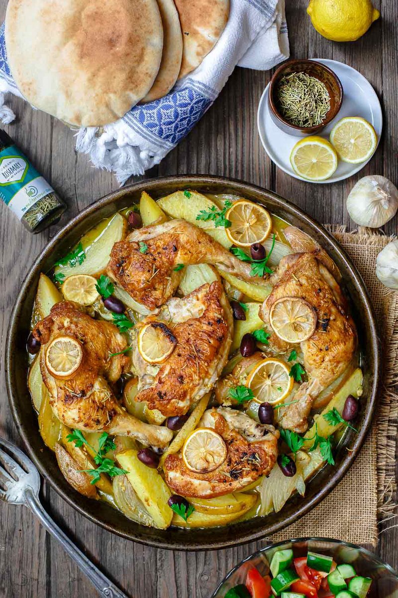DowneyFarms's tweet photo. This one-pan lemon-laced chicken and potato dinner is worthy of dinner any night of the week! https://t.co/6R79v1mfPE https://t.co/So7L6tR2py