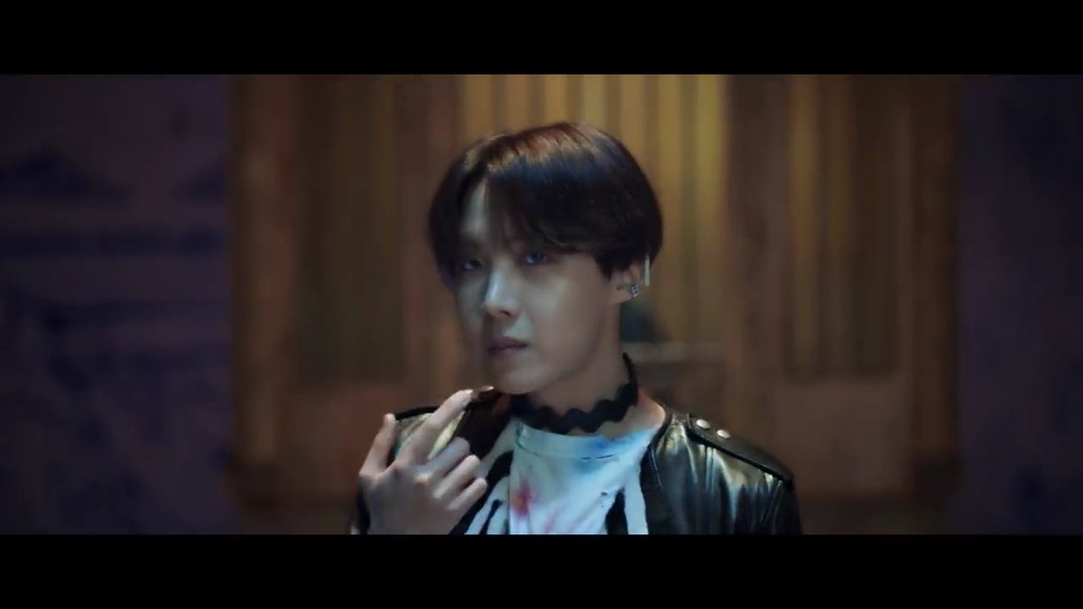 jjaetiny's tweet photo. Enamorada De Este Hombre (T•T) 
@BTS_twt

#iVoteBTSBBMAs https://t.co/QnROIXHH0I