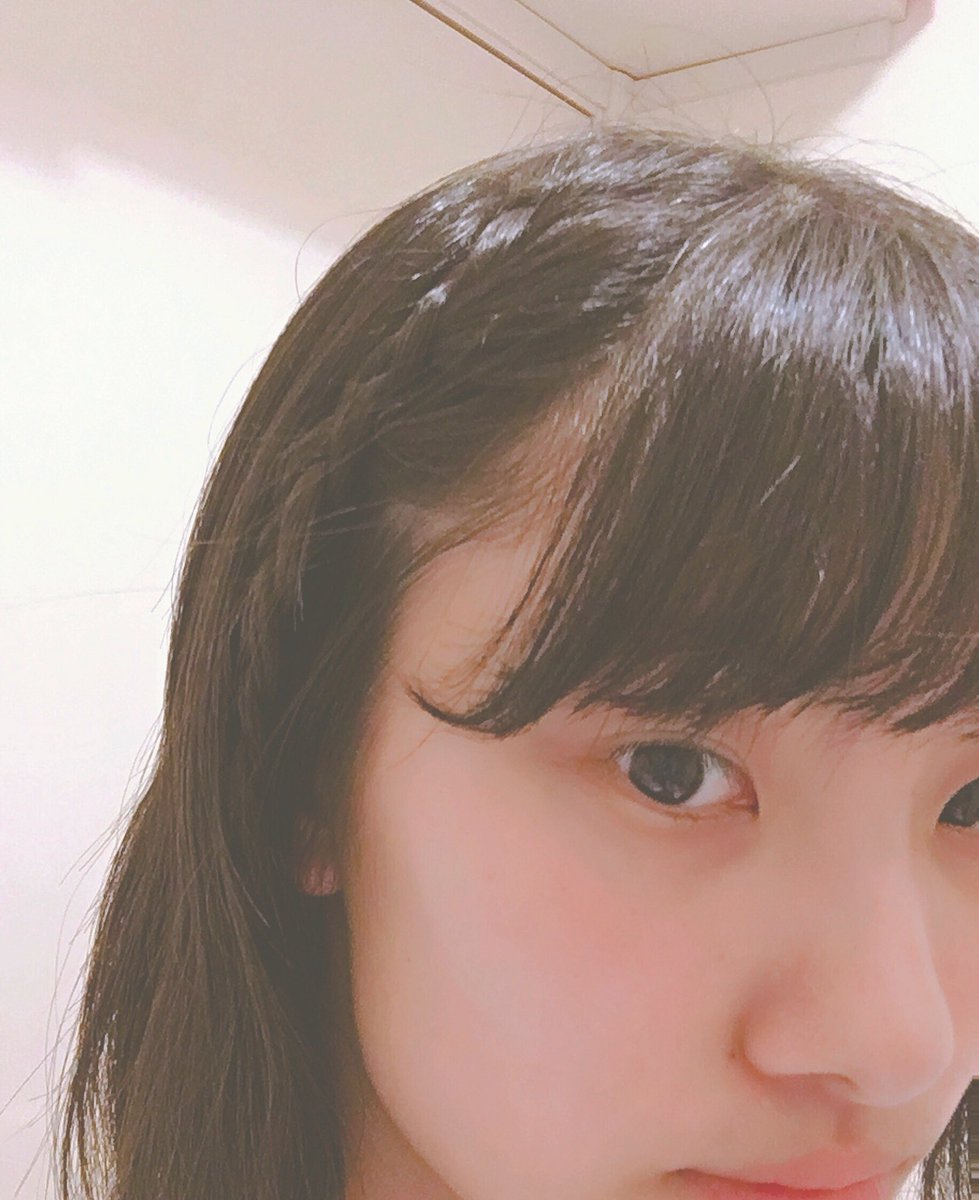 青西 綾弥音 Aya V Twitter ちょっと前髪が伸びてた時の 最近は 片編み込みをして前髪の端をくるんと巻きながら流す感じにはまってます 明日はシースルーにしよかなとか思ってるけど 笑 青西 綾弥音 Aya V Twitter ちょっと前髪が伸びてた時の 最近は 片編み込みをして前髪の端をくるんと巻きながら流す感じにはまってます 明日はシースルーにしよかなとか思ってるけど 笑
