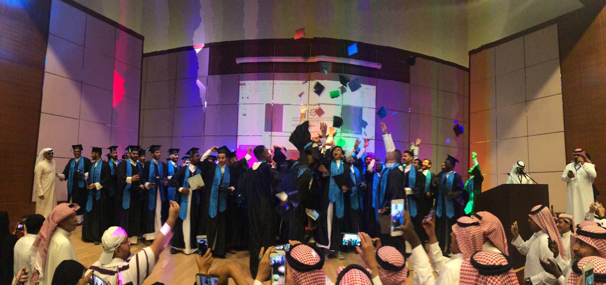 IATC_RUH's tweet photo. الصورة تغني عن التعليق 🎓👏🏽

Picture speaks for itself 🎓👏🏽

#الكلية_التقنية_العالمية_لعلوم_الطيران 
#IATC https://t.co/L1I2blbKv9