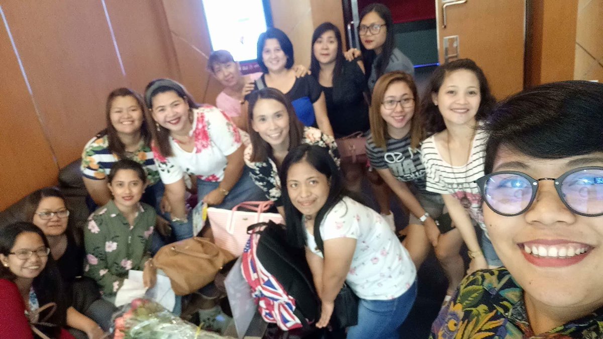 TeamSunriseFTW's tweet photo. Happening now! Team Sunrise Blockscreening of Single/Single Love Is Not Enough #SingleSingleTheMovie @StarCinema @PhilippineStar @cinema_one @shaina_magdayao https://t.co/fCAVIySWe1