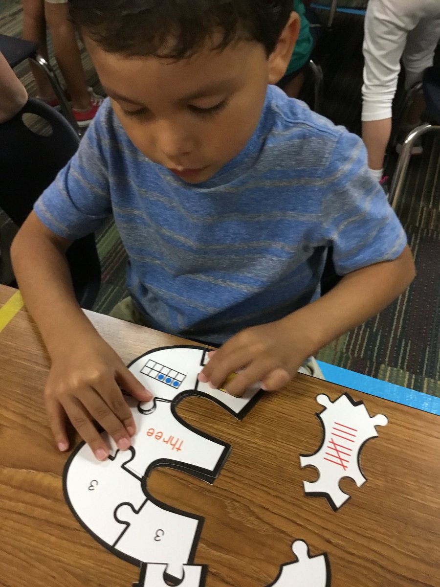 amyroenfanz's tweet photo. Look at these mathematicians! @CastlemanCreek #ccegrows #CCEproud https://t.co/XaSouPzeZI