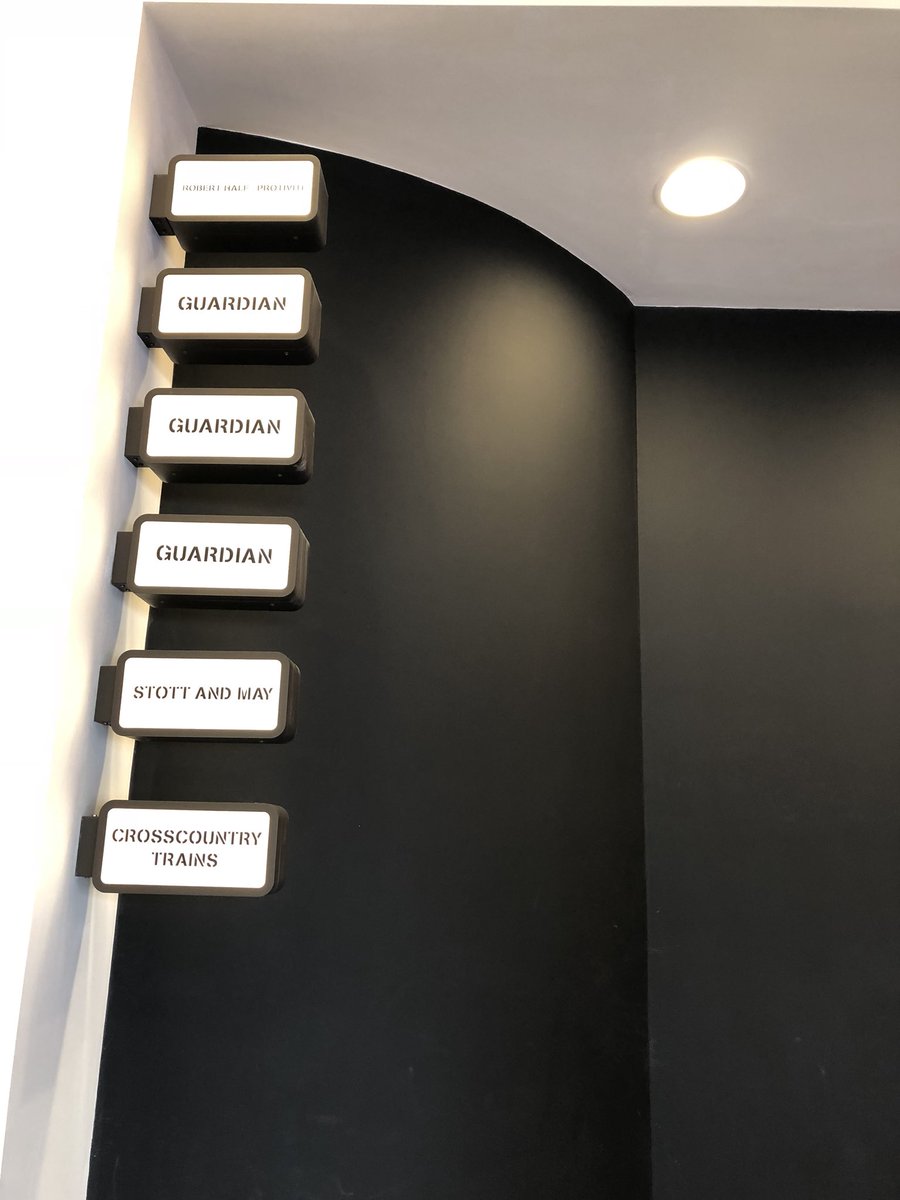 ForburyWorks's tweet image. Our signage is finally up!! #happydays #corporatereception #Tuesdaymotivation