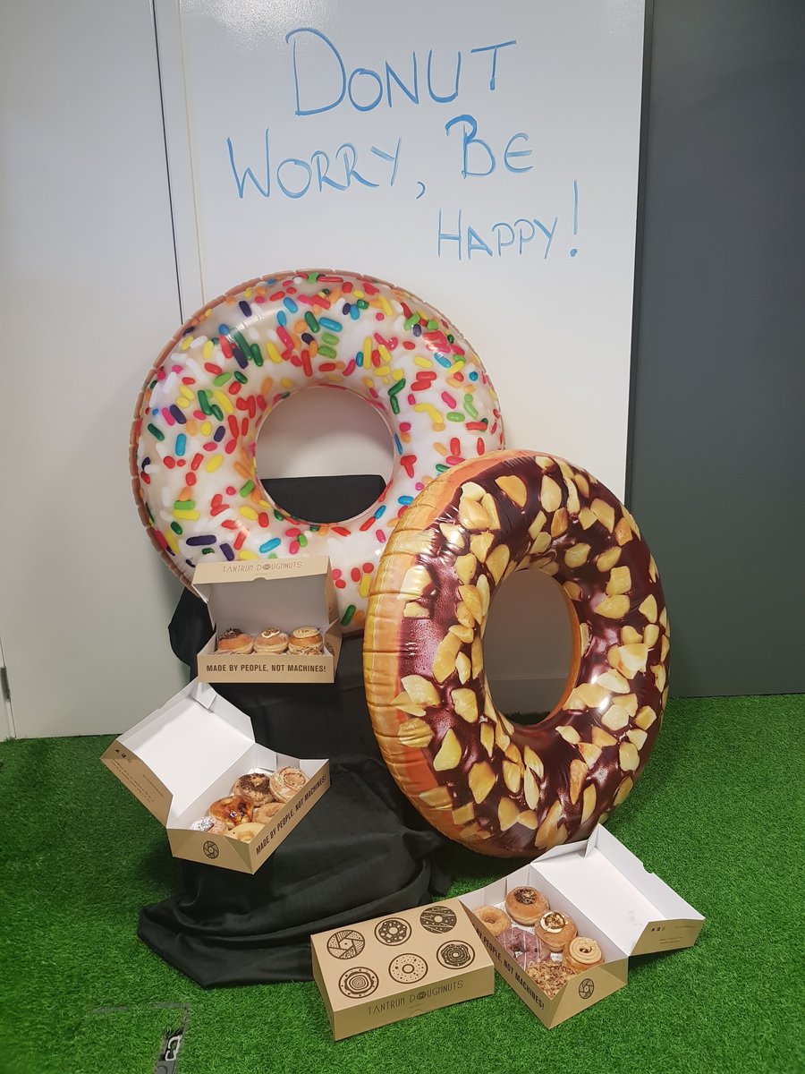 FanDuelCareers's tweet photo. 🍩🍩🍩🍩 It's National Doughnut Week &amp; here at FanDuel we do love a doughnut!
Shout out to @tantrumdoughnut and @thekilteddonut for the tasty treats!
.
#fanduellife #fanduelfaces #nationaldoughnutweek #tantrumdoughnuts #thekilteddonut #yummy #afternoonsnack #donutworrybehappy https://t.co/FY3chBOHfa