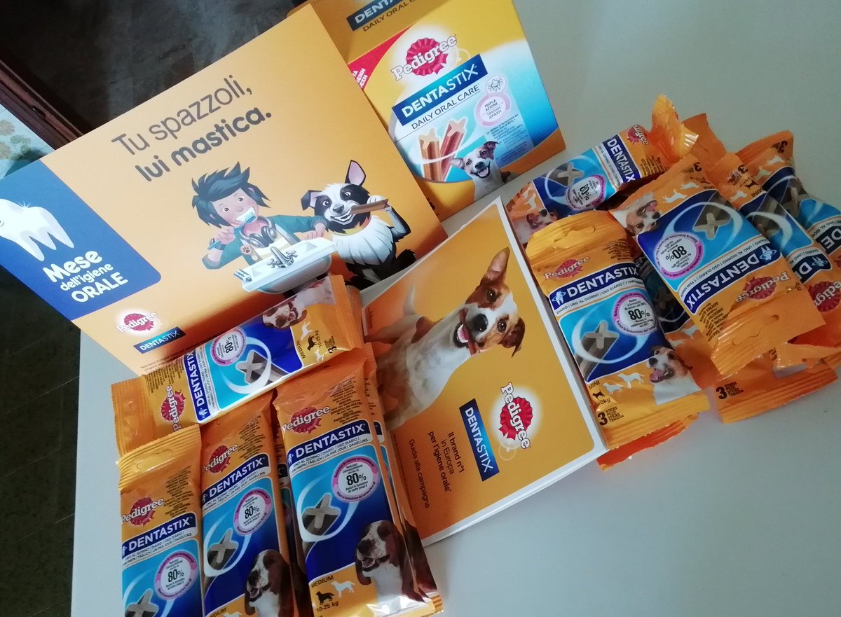 vikypediaVA's tweet photo. Ambassador Dentastix grazie a @TheInsidersIT 😁 Luna ha apprezzato molto e anche i suoi amici pelosetti hanno apprezzato. Grazie per l'opportunità!
#dentastix #pedigree #theinsider #THEINSIDERIT #ambassador #Tester https://t.co/1YdJwvQRd4