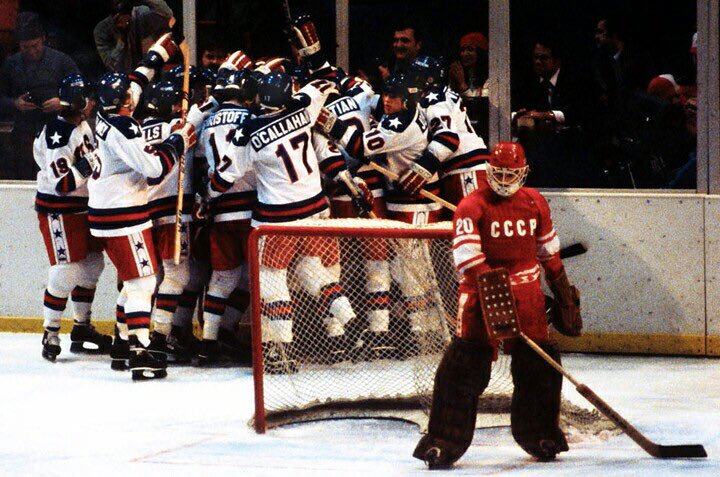 Senor_Sports's tweet photo. “Risk something or forever sit with your dreams” - Herb Brooks, head coach of the 1980 USA ice hockey team #sports #quotes #hockey #usa #miracle https://t.co/5KMX1OlZa6