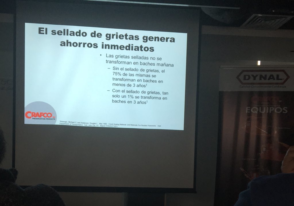 cfonsecai's tweet photo. Importancia de colocar el sello asfáltico adecuadamente en las grietas del pavimento, con ello podemos conservar la estructura por mayor cantidad de tiempo #Crafco #Dynal #Conservar #Durabilidad #Asfalto #IRMD2018 @patriciairrgang @ergonasphalt @IRMD2018 https://t.co/kpwrmgst60