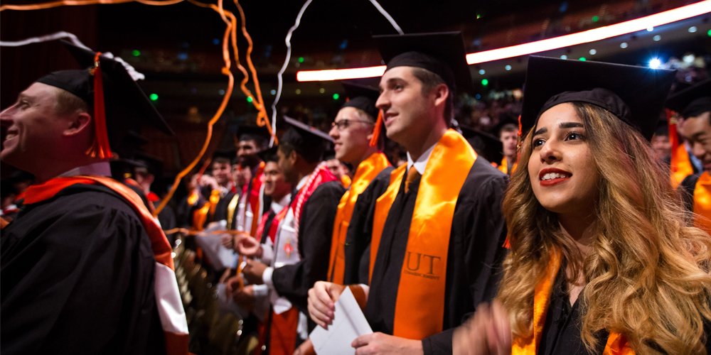 UTAerospace's tweet image. 2018 @UTAerospace grads - we're holding a reception in your honor this Friday at 3:30 pm in EER 0.806. Bring your families, grab a bite and get your photo taken! Remember to tag #CockrellGrad18 when posting your grad celebration 🎓pics. Congrats Class of 2018! #HookEm 🤘