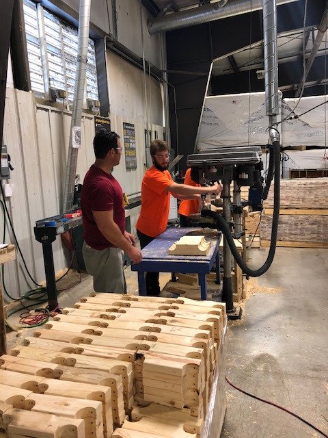 crossing_edu's tweet photo. @crossing_edu students working hard at our satellite campus located within Master Spas in Fort Wayne.

 Now enrolling for 2018-19!
 https://t.co/PrhItNtfJD https://t.co/4z38IQ3wMm