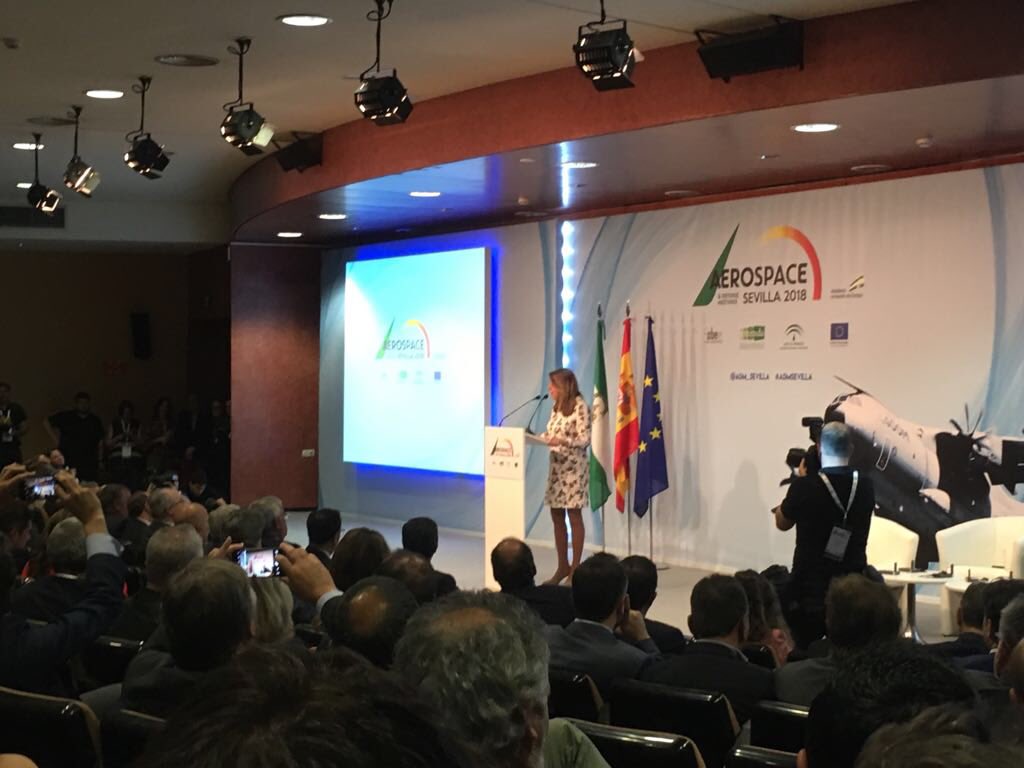 adm_sevilla's tweet photo. Acceso lleno para la apertura del Summit de #ADMSevilla https://t.co/kgWOkyCYwA