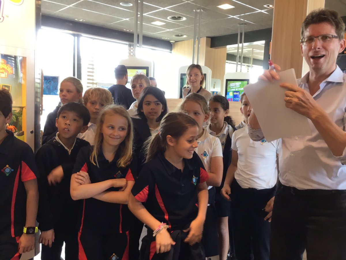 gwasgrade4's tweet photo. For our Unit of Inquiry on Messages, @gwasgrade4 had a special meeting with the manager of the local McDonalds to learn more about the franchise's advertising strategies (colours, tag lines, images, target audience and feeling). Yes, we split one order of fries 🍟@GWASwitzerland https://t.co/vjbVW0fvIu