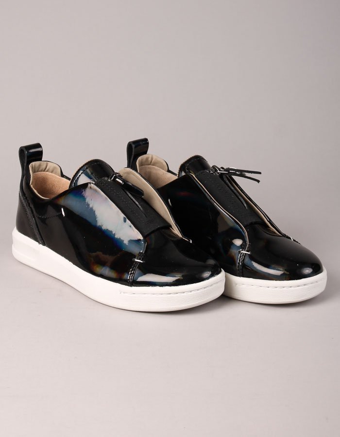 AccentClothing's tweet photo. The sleek patent black Millies from @ohwshoes  are ou pick of the week this #shoesdaytuesday https://t.co/9jPSX17JGe https://t.co/B32ItwK4Jq