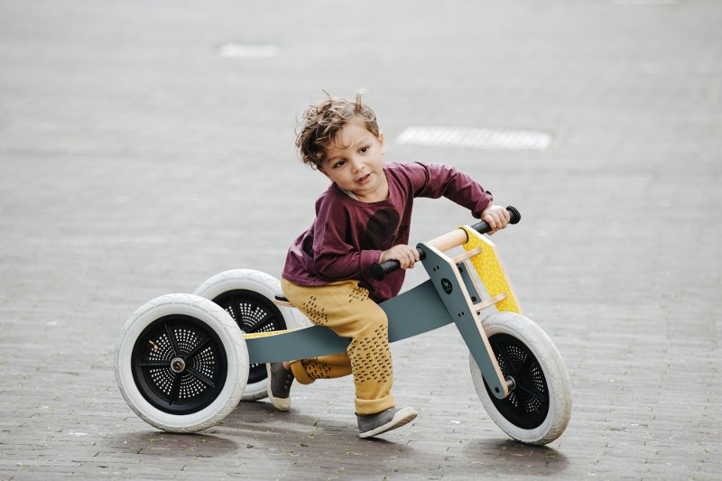 ARCHEDENEO's tweet photo. Retrouvez les plus belles draisiennes Wishbone Bike sur https://t.co/ykCNm0tdsi 
https://t.co/Y10LGZkWuD   @wishbonedesign https://t.co/wKINTIXo2X