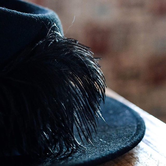 BrimstoneTweet's tweet photo. The Capulet. .
.
.
.
.
.
.
.
.
.
.
#Brimstone #BrimstoneOnline #BrimstoneHats #BrimstoneDesign #Hats #Fedora #Feathers #OstrichFeather #Accessories #Menswear #Womenswear #Unisex #StreetStyle #CityStyle #WoolFelt #SS18 #HandFinished #ReleaseYourRebel https://t.co/QmUA9TMnpM https://t.co/buW26yUEER