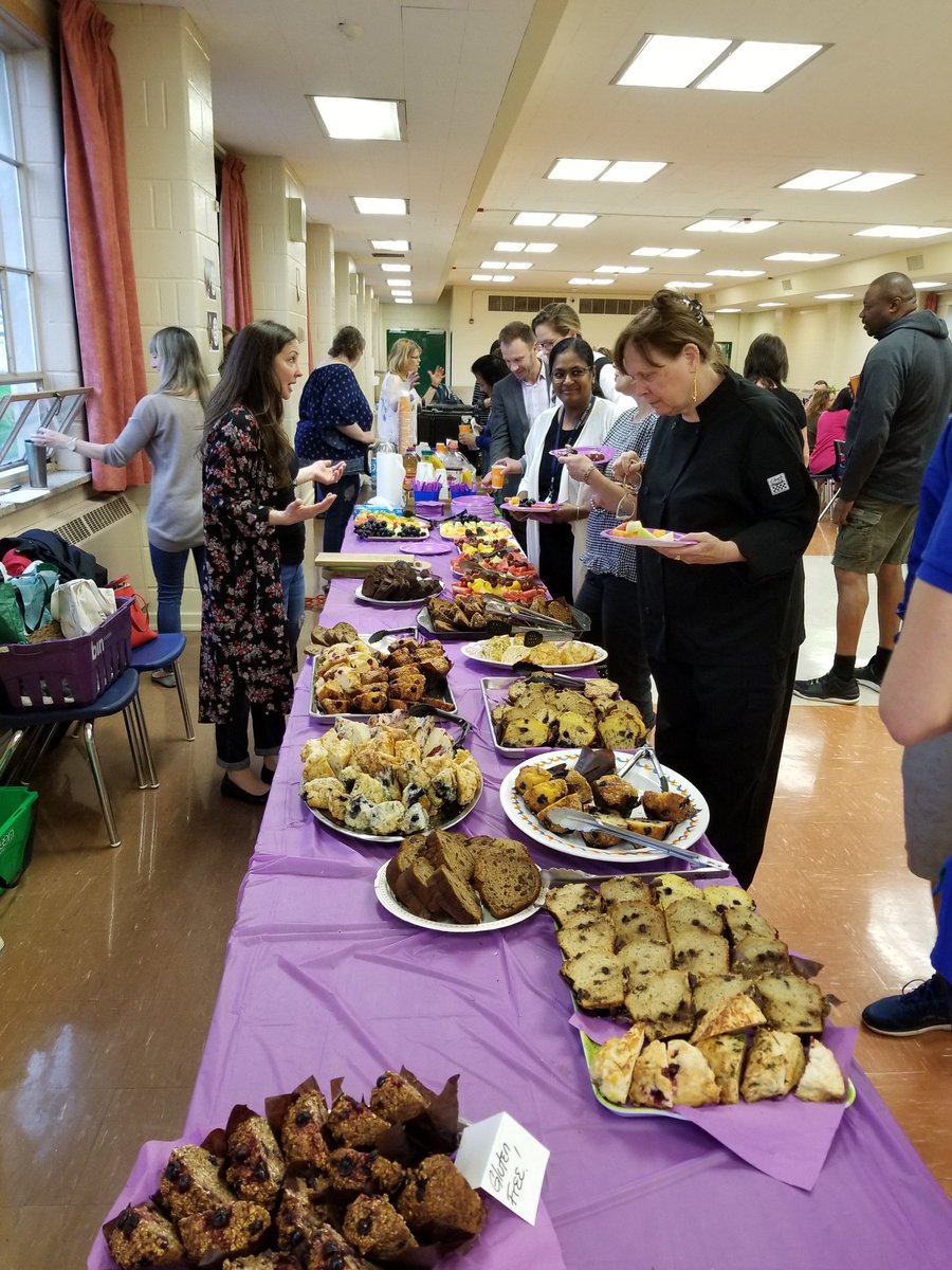 tdsb_Rob's tweet image. Thanks @DanforthScCounc for putting on a great staff appreciation breakfast! We all know that parents and staff working together supports and deepens student learning @Danforth_CTI and @TDSB_Greenwood ! Great way to start the day! @tdsb