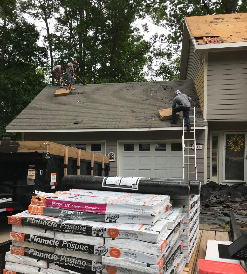 HerringRoof's tweet photo. Squeezing in one more before the wet monsoon! #LetsRoof #Fuquay #HerringResidential https://t.co/457aSADJ3D