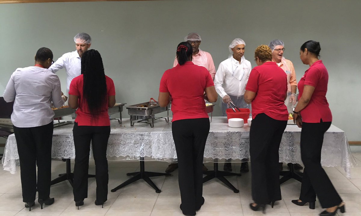 CIBCCaribbeanBB's tweet photo. CIBC FirstCaribbean staff at Head Office in Barbados were treated to breakfast served by the Senior Leaders of the bank. #EAD2018 https://t.co/SxTQBXjAtf
