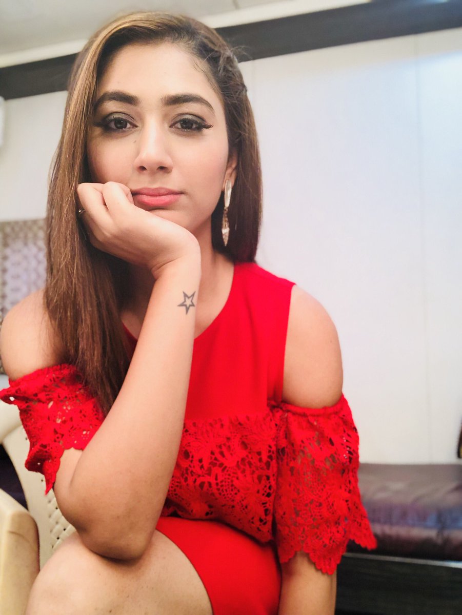Disha parmar twitter official Disha parmar twitter official
