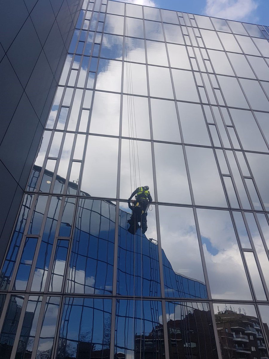 GlazingRefurb's tweet photo. We recently completed some high level remedial repairs for a client in Central London... Click the link for more information!

https://t.co/0MGkjqeuZm https://t.co/ILIsrQgcqn