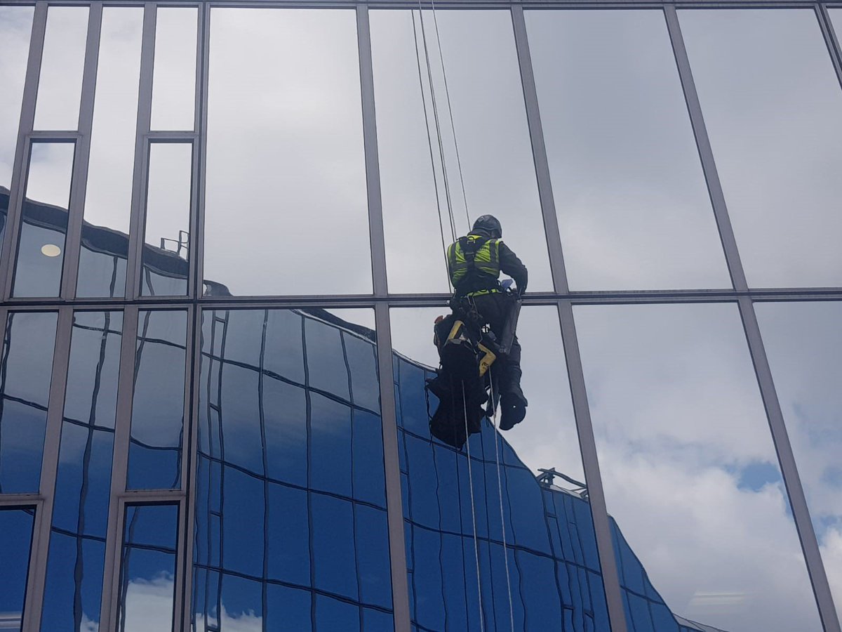 GlazingRefurb's tweet photo. We recently completed some high level remedial repairs for a client in Central London... Click the link for more information!

https://t.co/0MGkjqeuZm https://t.co/ILIsrQgcqn