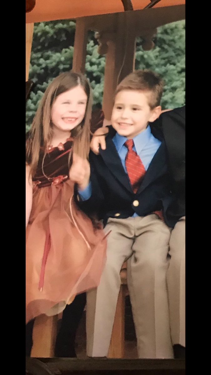 mistrettakar's tweet photo. @RoboAnthony happy birthday to my buddy💚 https://t.co/MCJNkoimOJ