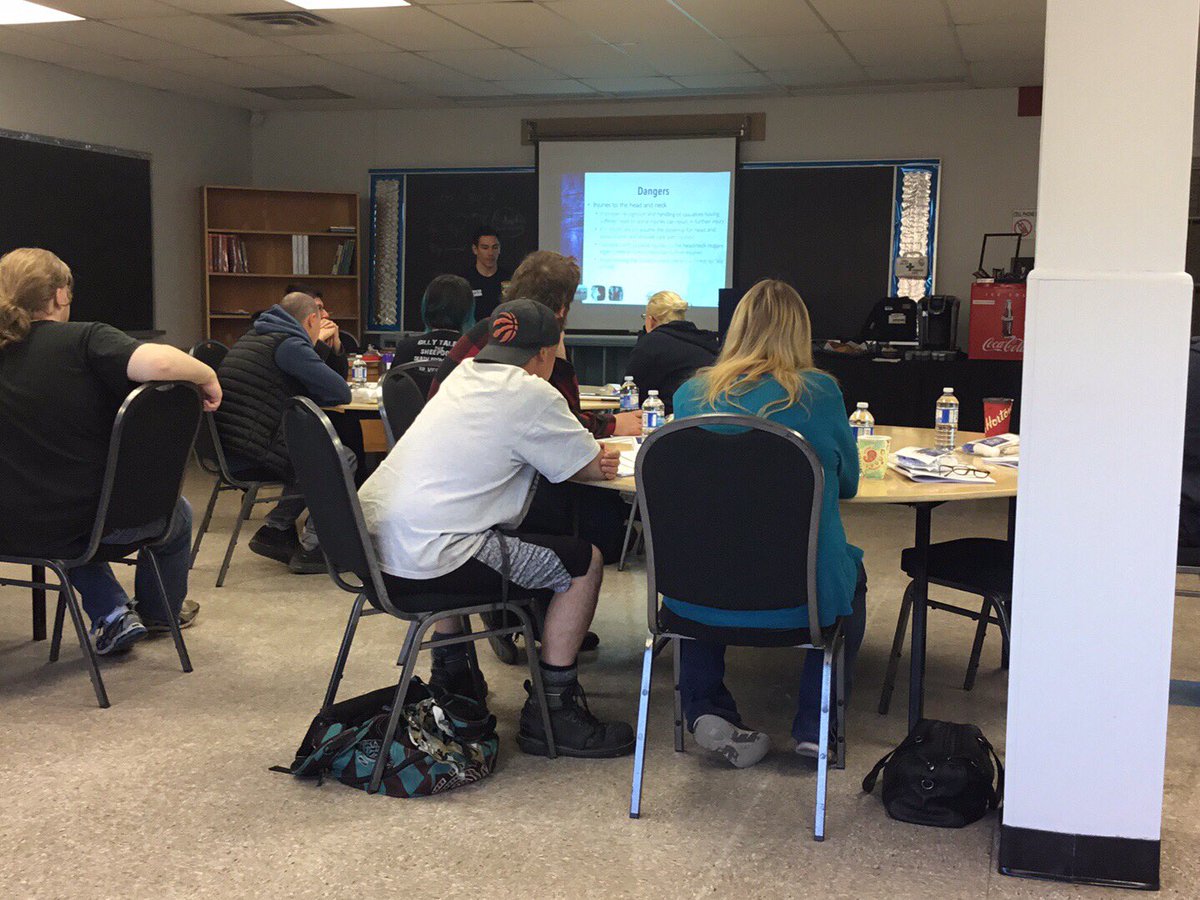 SuperiorEMS's tweet photo. Another busy week of first aid and CPR training!  Do not compromise in your training needs, our instructors are trained and experienced professional!  #professionaladvantage #firstaid #CPR https://t.co/A97Wh8Kr7g