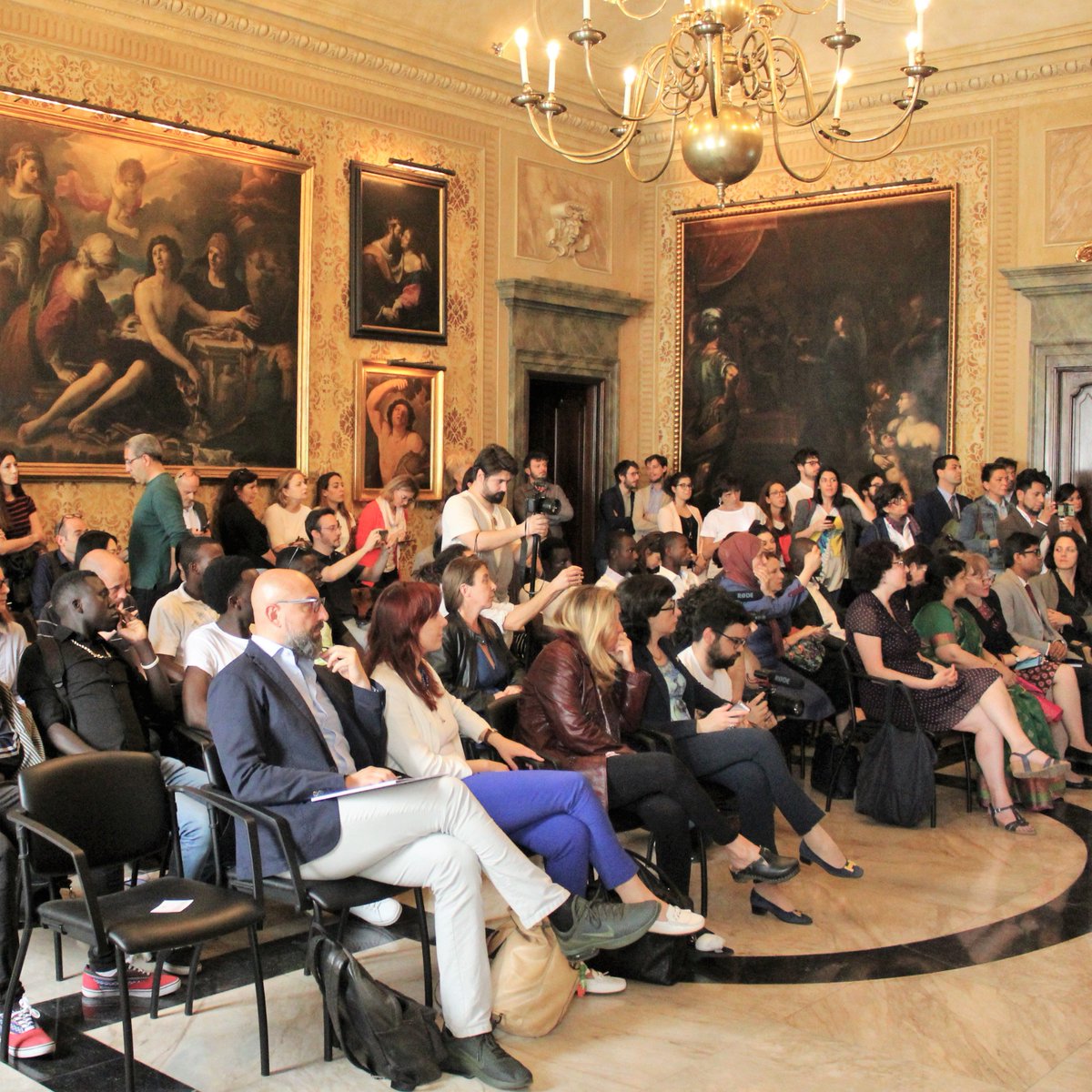 FoodKamba's tweet photo. @RicettaMilano è qui: 23 giugno al #parcosempione pranzo di chiusura del mese #Insiemesenzamuri @20maggioMilano per una Milano aperta, accogliente e internazionale https://t.co/UzcyNbdPYB @pfmajorino @MilanoSociali https://t.co/yMK27h24h7