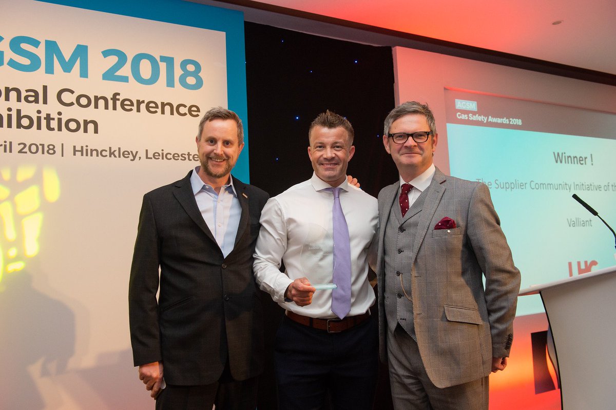 vaillantuk's tweet photo. We are delighted to have received the Supplier Community Initiative Award at the 2018 AGSM Awards for our project supporting the Lyndale Knowsley Cancer Support Centre in Liverpool. Read all about it here: https://t.co/Zm1lPcZ2eR #AGSMAwards #AGSMConference https://t.co/kCq2FvMEoT