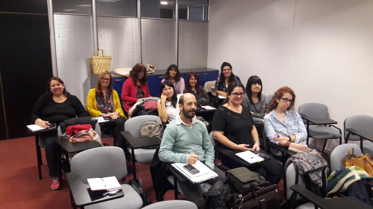 profejavierpeon's tweet photo. El #CENDIE @BAProvincia  y su #PlanProvincialDeLecturayEscritura, presentes en la videoconferencia de @bnmaestros "Bibliotecas Escolares y lectura" https://t.co/mBgYDggFRN