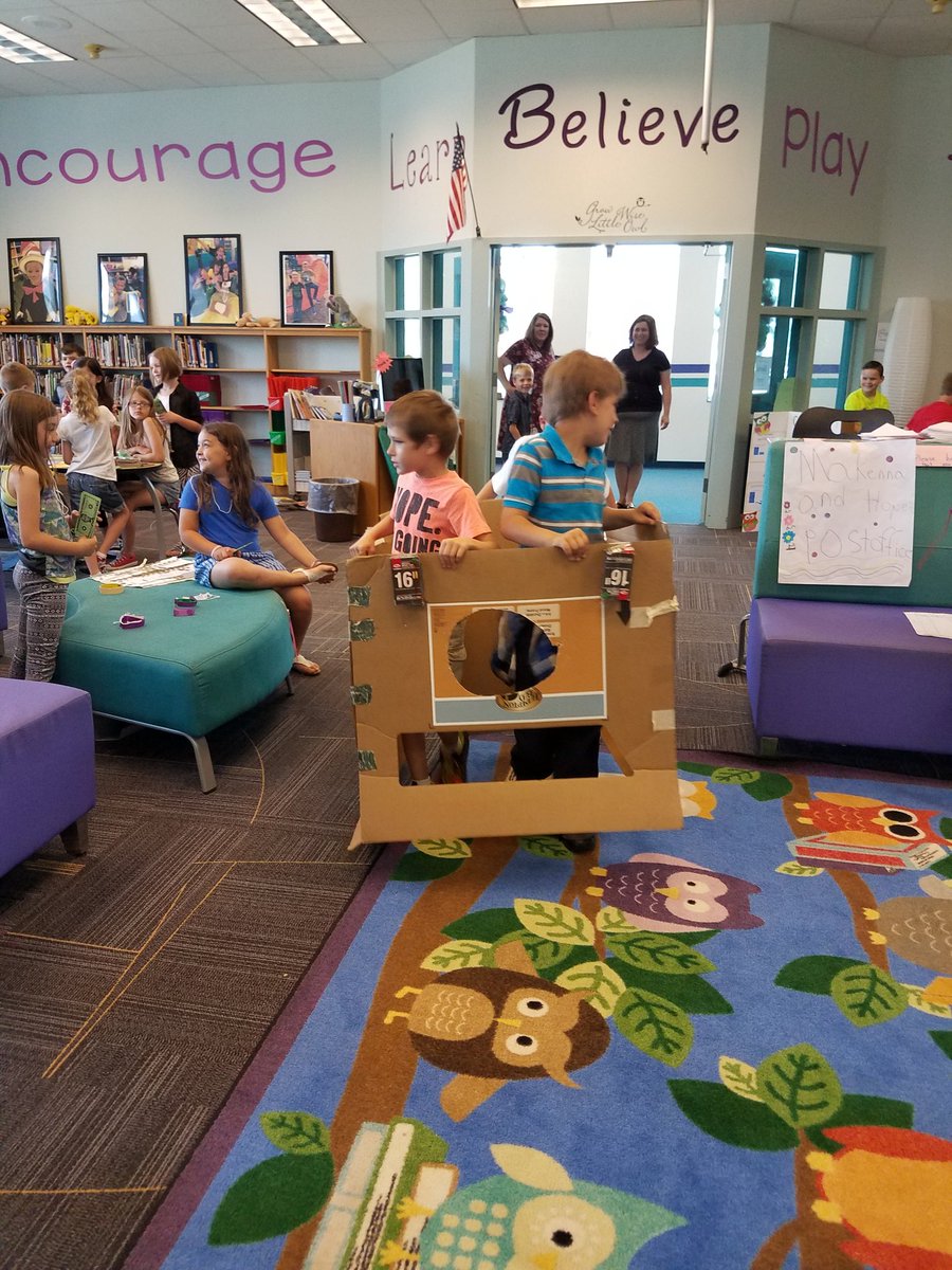 eeswright's tweet photo. EES has market day in second grade! Love our entrepreneurs! #marketday #secondgrade #fun @EESwiseowls https://t.co/9ZeaIEciBS