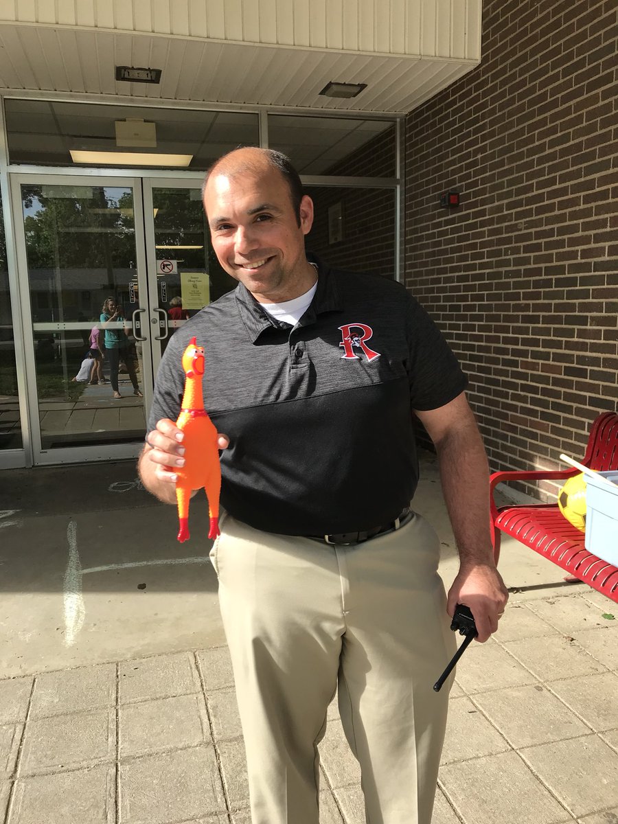 RBESMissSears's tweet photo. #redbudmrchicken #redbud132 https://t.co/OzgOwF6Wfr