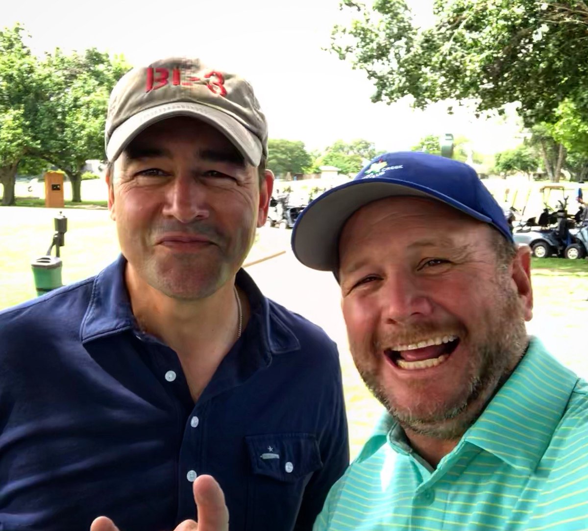 NotUfatJesus's tweet photo. This guy @kylechandler is a super nice guy...really enjoyed talking!!! #buddyjackson #coachtaylor https://t.co/9QPuvHwgbV