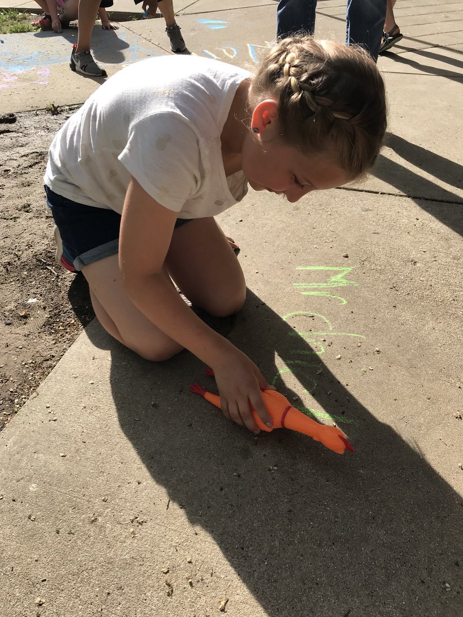RBESMissSears's tweet photo. #redbudmrchicken #redbud132 https://t.co/RdXCQFy57h