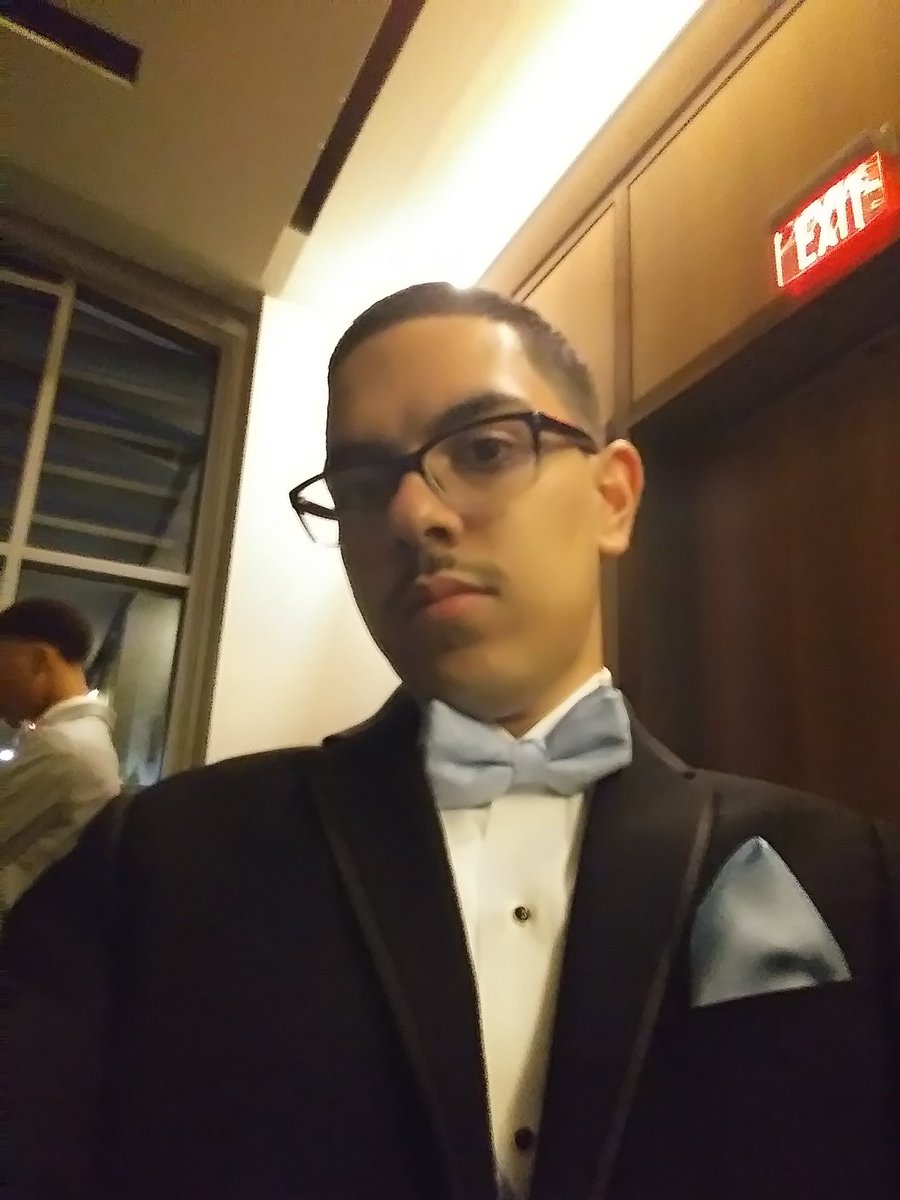 StarNameKev's tweet photo. #OxonProm2k18 #OHHSProm2k18 #oxonHillProm https://t.co/gLi2P2jiiY