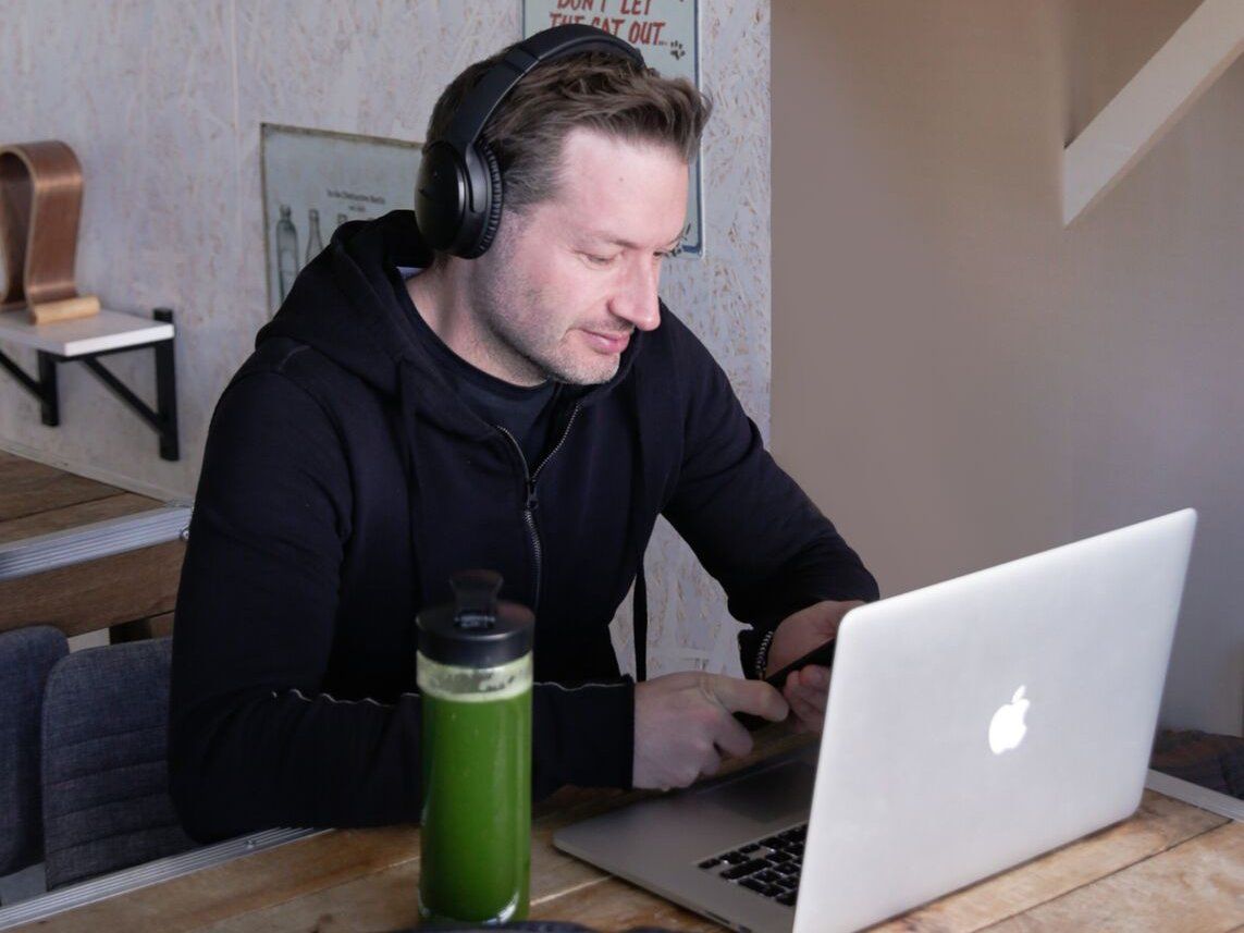 interior_panda's tweet image. 13 ways to hack your workspace for optimal productivity
buff.ly/2rLqp8T
#officedesign #officedesigntips #workspace