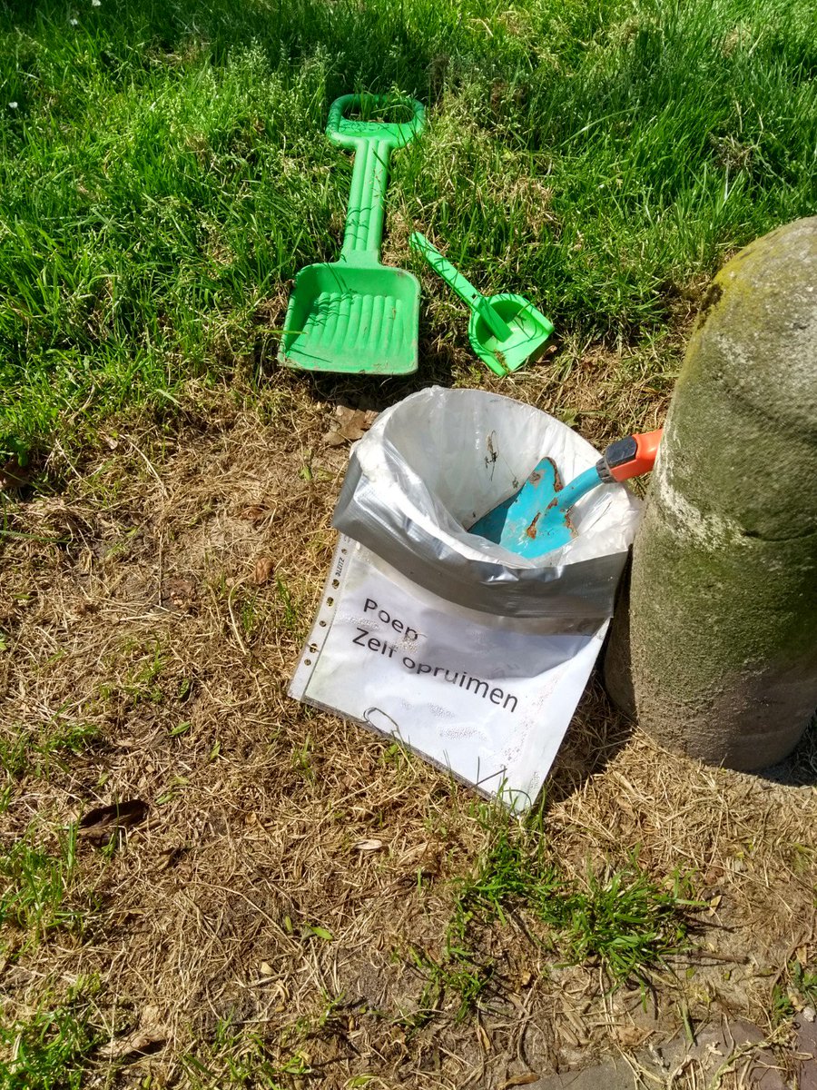 Hoeperdepoep! Volgens mij ergernis nummer 1, ook in de gemeente <a href="/GemOlstWijhe/">Gemeente Olst-Wijhe</a> tijd voor aktie? #laatzeeenpoepjeruiken #opruimen #ergernis <a href="/ds_Salland/">deStentor_Salland</a> <a href="/rtvoost/">RTV Oost</a> #kleinecampagne