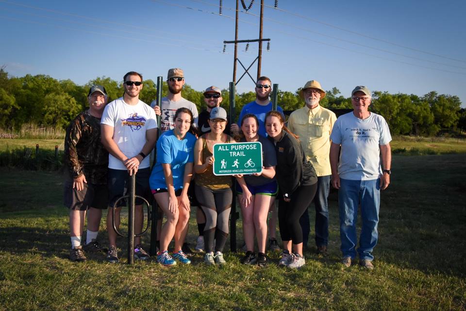 HSUDPT's tweet photo. HSUPT students volunteered to #cleanupabilene this weekend! #hsudpt #hsu https://t.co/WdY5eafJiP