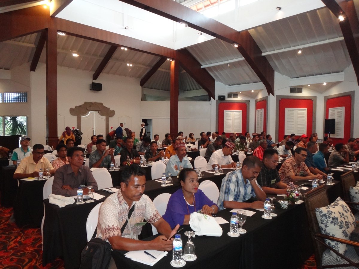 ProKlim_KLHK's tweet image. Malam Sahabat ProKlim 🙌

Rangkaian acara di hari pertama Pelatihan Peningkatan Kapasitas Kemas (Kelompok Masyarakat) ProKlim Provinsi Nusa Tenggara Timur telah usai 👌

#pelatihan
#kemas
#proklim